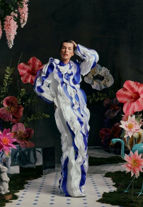 Naakte gelekte OnlyFans-foto van Milla Jovovich
