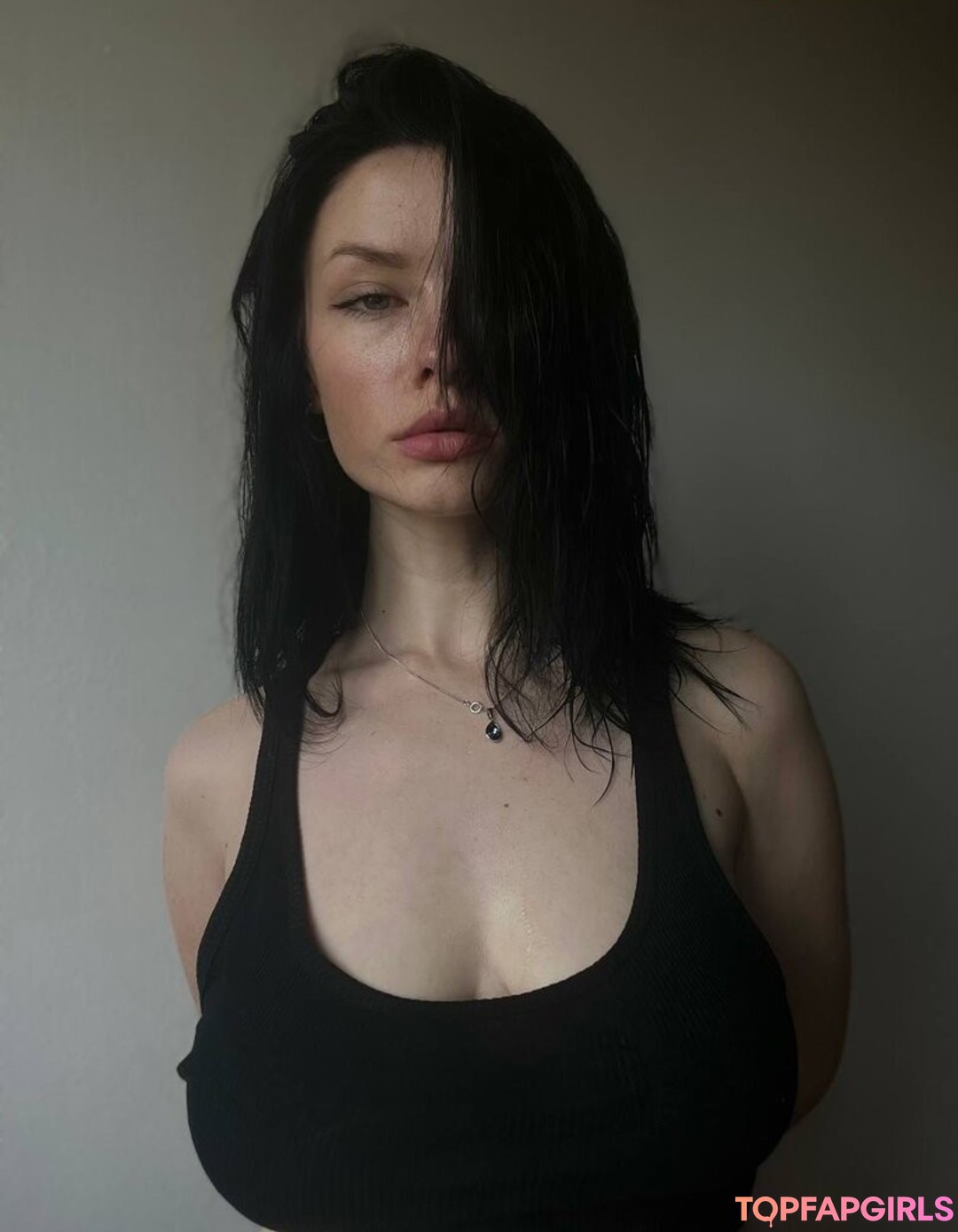 Naakte gelekte OnlyFans-foto van Innervus #1009