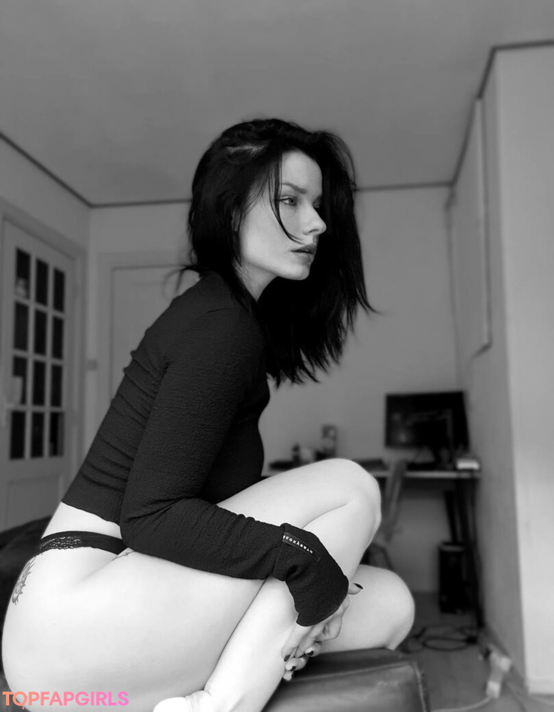 Naakte gelekte OnlyFans-foto van Innervus #1034