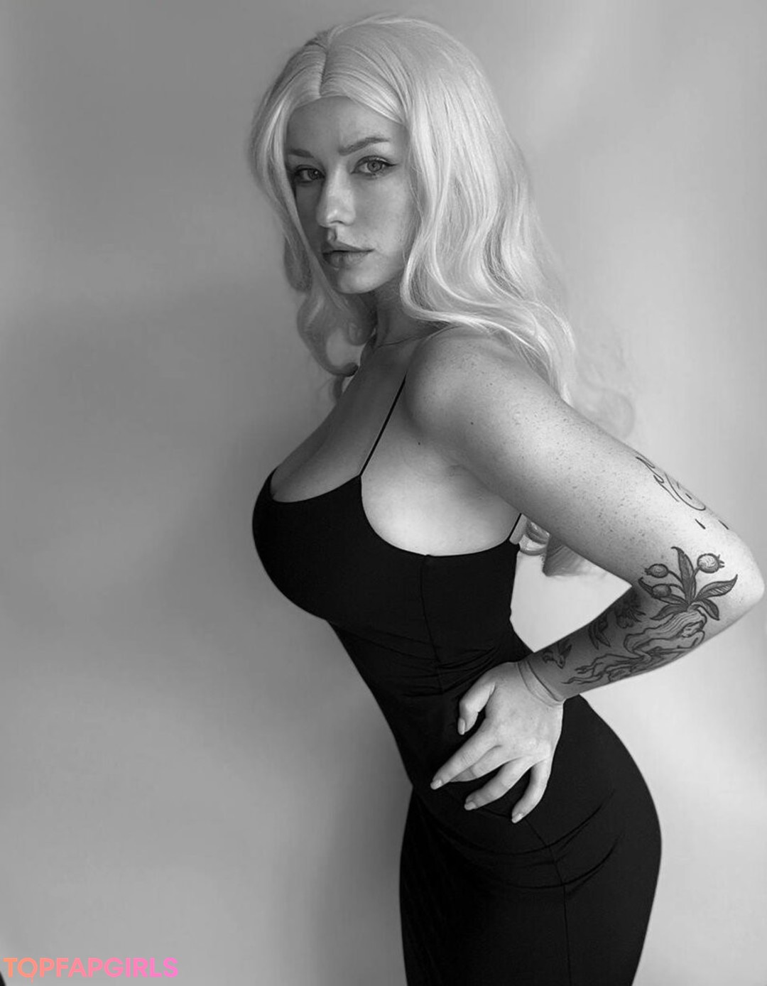 Naakte gelekte OnlyFans-foto van Innervus #1517