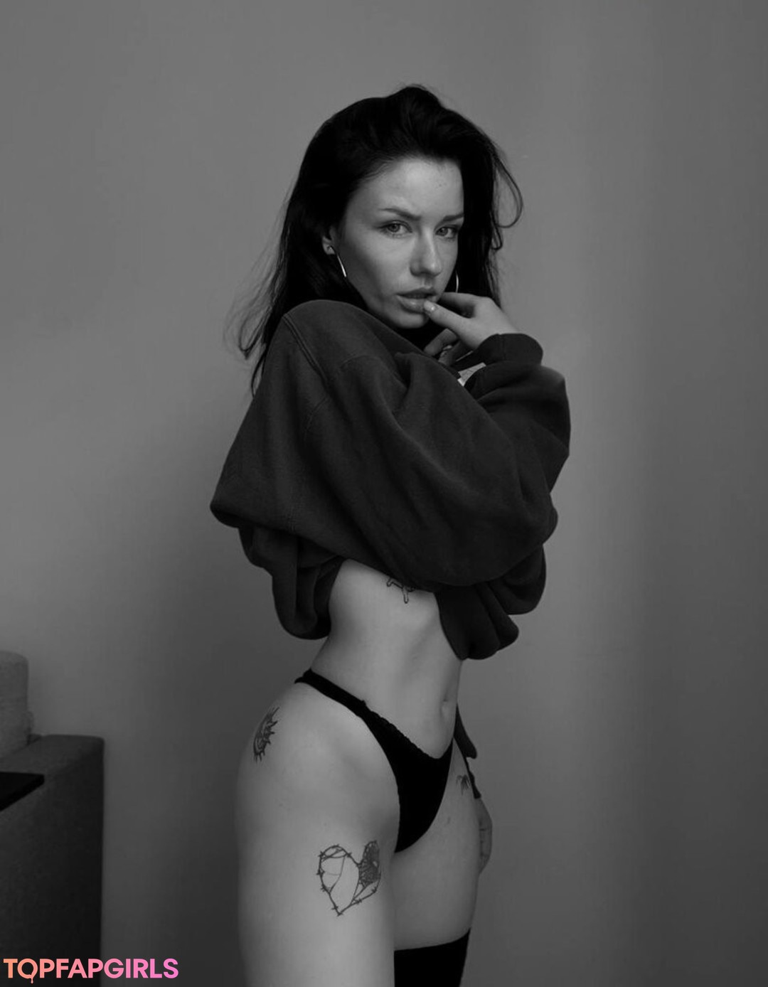 Naakte gelekte OnlyFans-foto van Innervus #1571