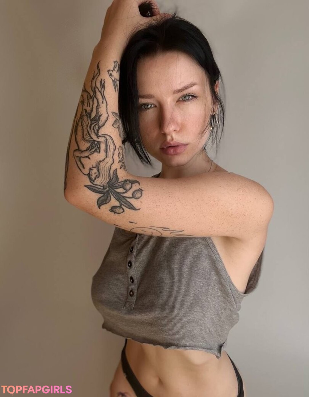 Naakte gelekte OnlyFans-foto van Innervus #1667