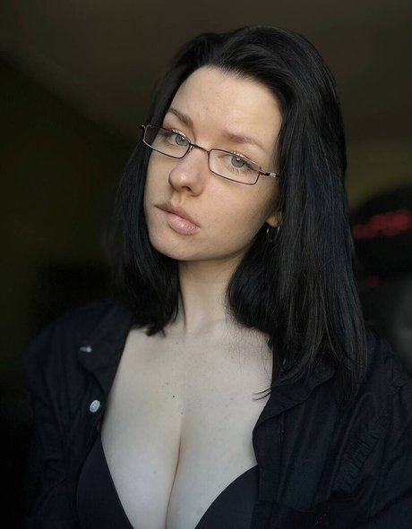Naakte gelekte OnlyFans-foto van Innervus