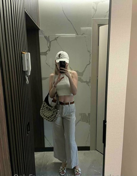 Aliceinwonderland_xo