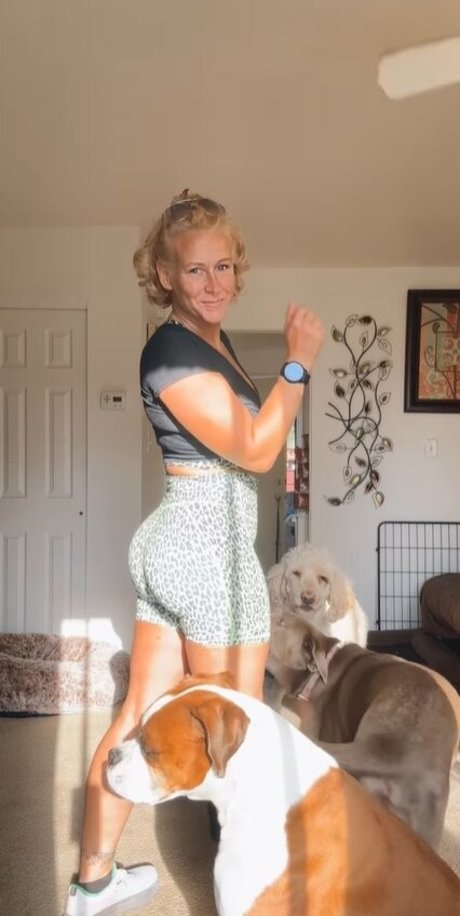 Dina Brown