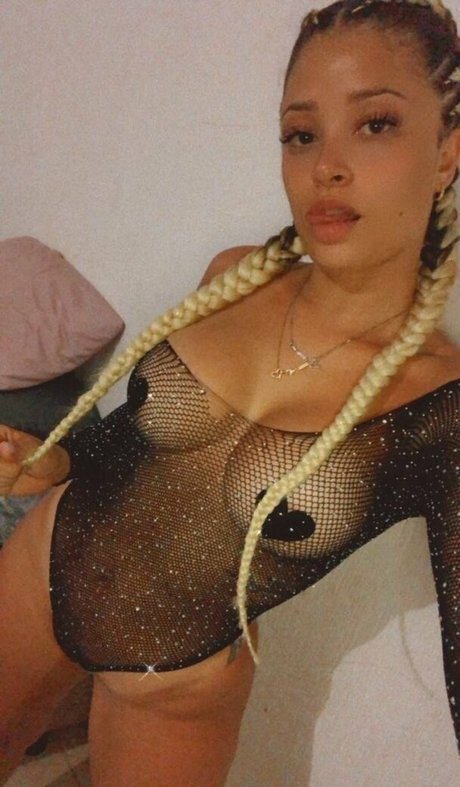 Naakte gelekte OnlyFans-foto van Linda Gley