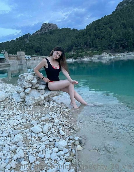 Little_naughty_20_vip