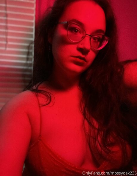 Naakte gelekte OnlyFans-foto van Mossyoak235