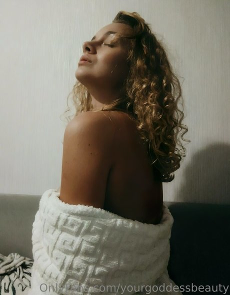 Naakte gelekte OnlyFans-foto van Beautygodess