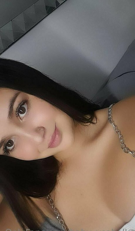 Naakte gelekte OnlyFans-foto van Babyysabella