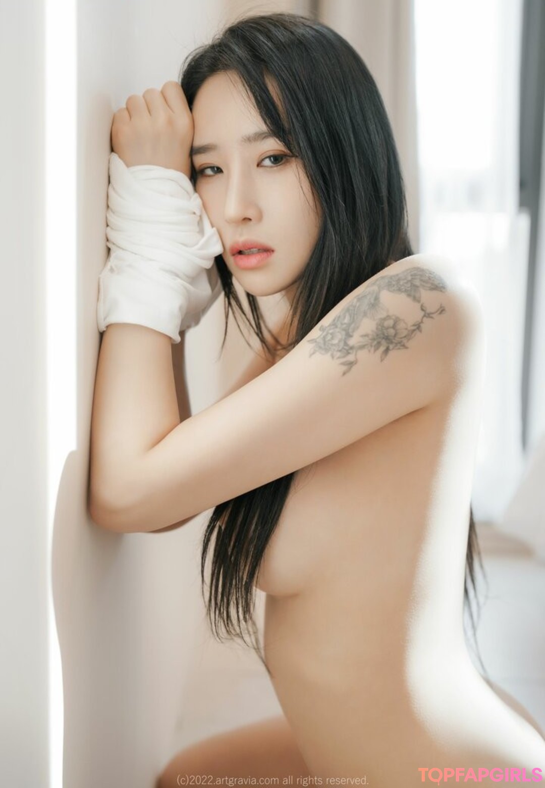 Naakte gelekte OnlyFans-foto van Korean Gravures #1026