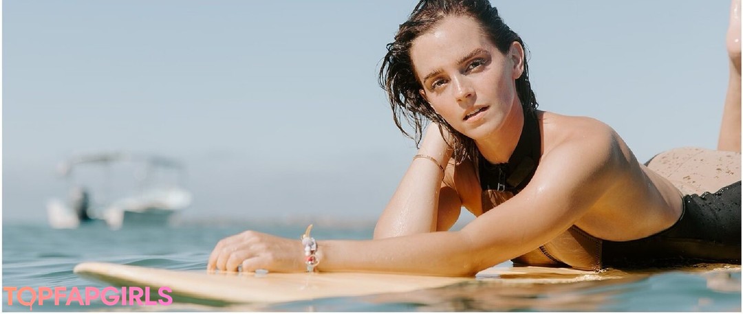 Naakte gelekte OnlyFans-foto van Emma Watson #1040