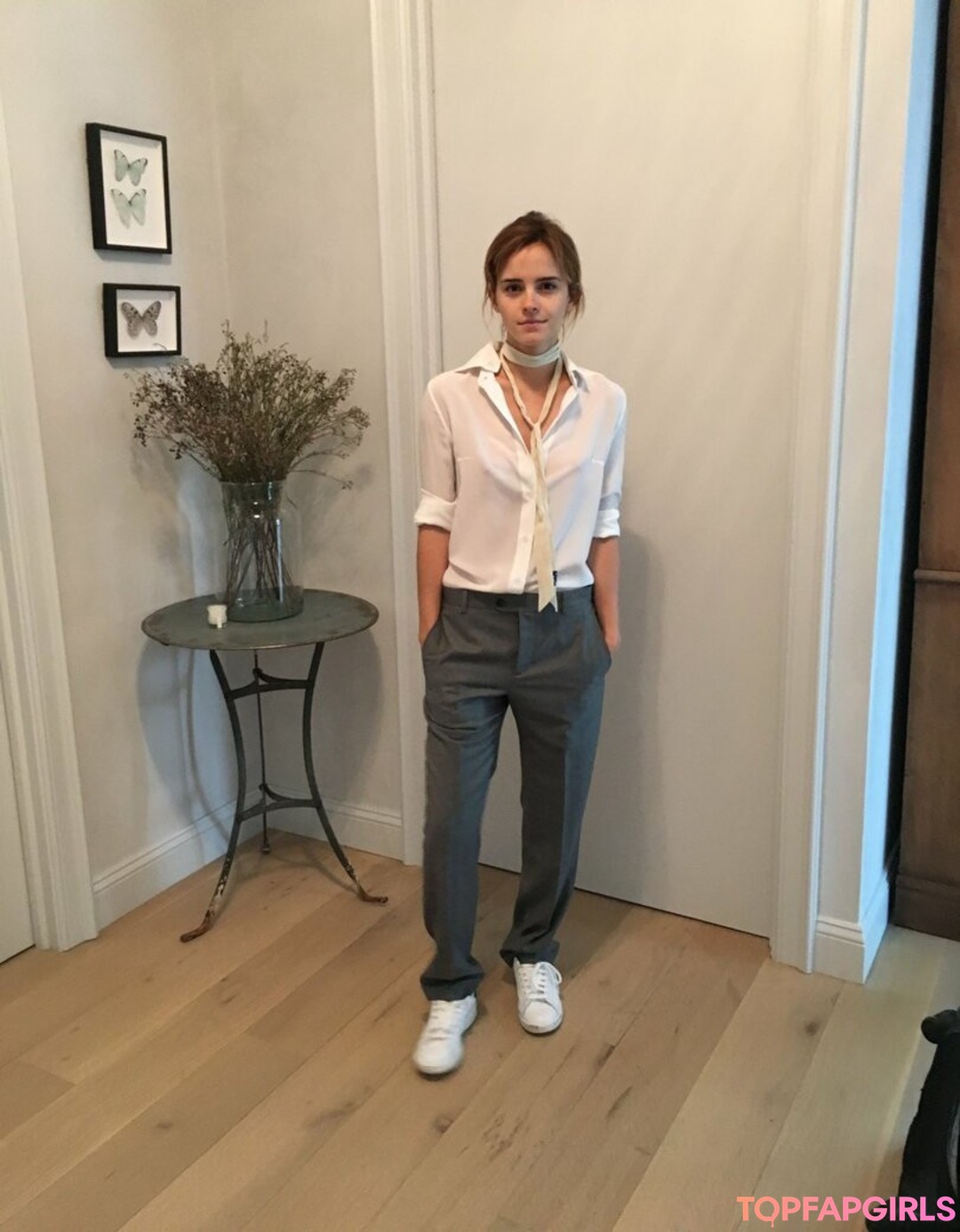 Naakte gelekte OnlyFans-foto van Emma Watson #1226