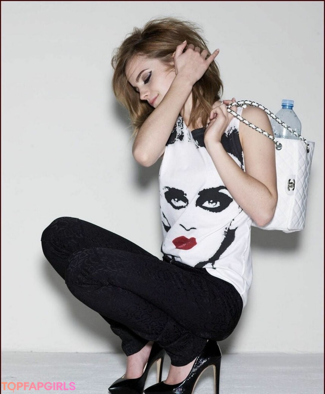 Naakte gelekte OnlyFans-foto van Emma Watson #784 Naakte gelekte OnlyFans-foto van Emma Watson #784