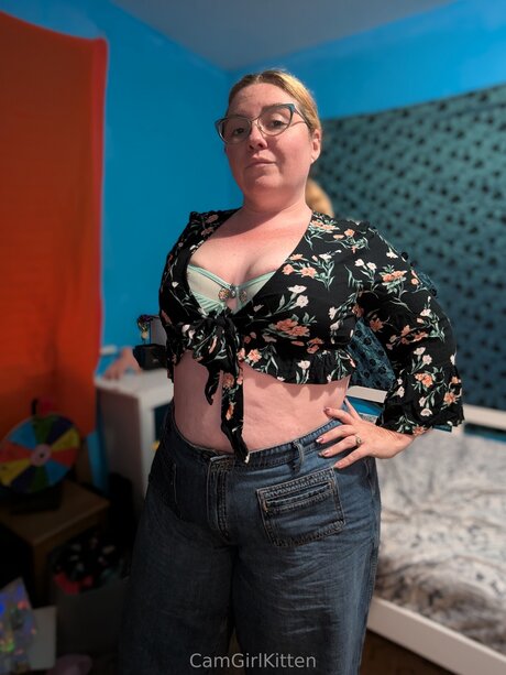 Naakte gelekte OnlyFans-foto van Persephonevixen