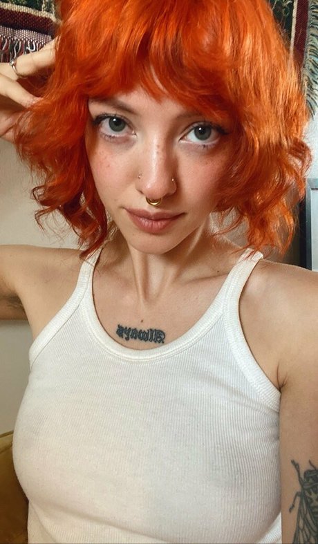 Naakte gelekte OnlyFans-foto van Pleasequietdown