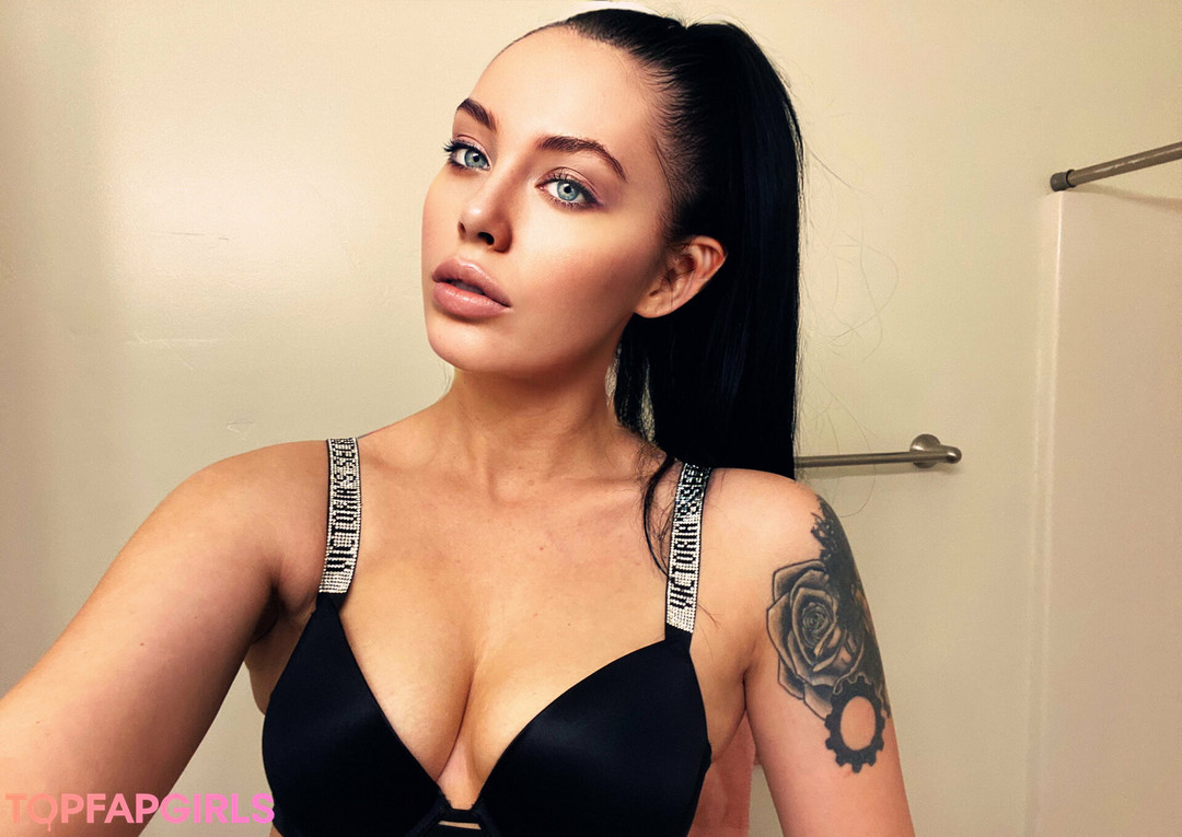 Naakte gelekte OnlyFans-foto van Deavanclegg1 #2 Naakte gelekte OnlyFans-foto van Deavanclegg1 #2