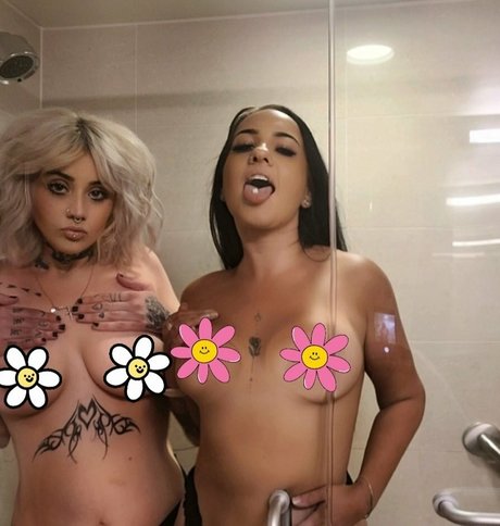 Naakte gelekte OnlyFans-foto van Cyberrrrangel