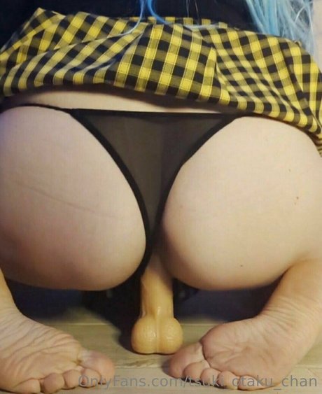 Naakte gelekte OnlyFans-foto van Tsukiotakuchan