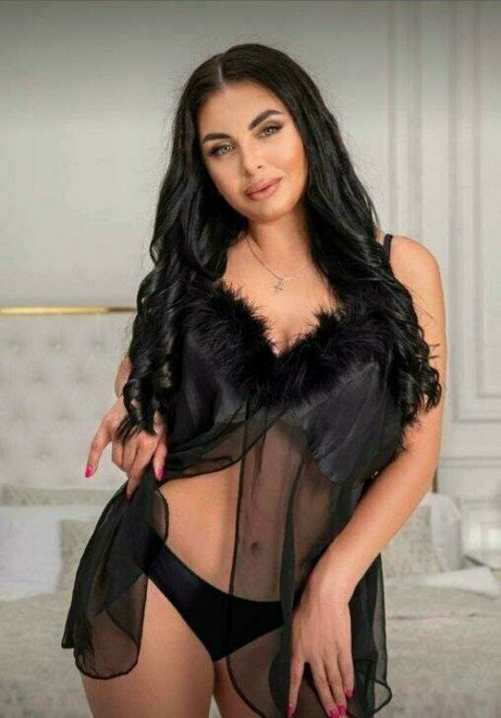 Naakte gelekte OnlyFans-foto van Honneyaly