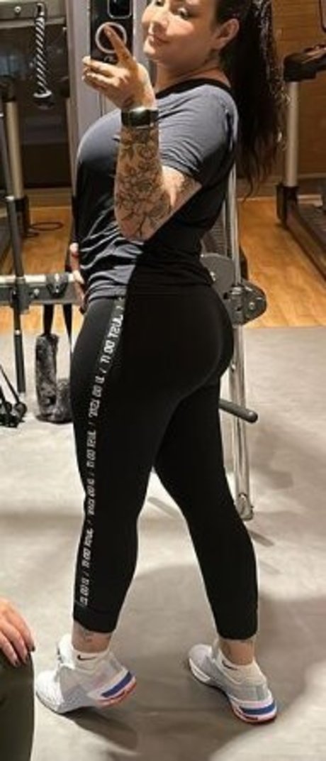 Naakte gelekte OnlyFans-foto van Lett Pereira