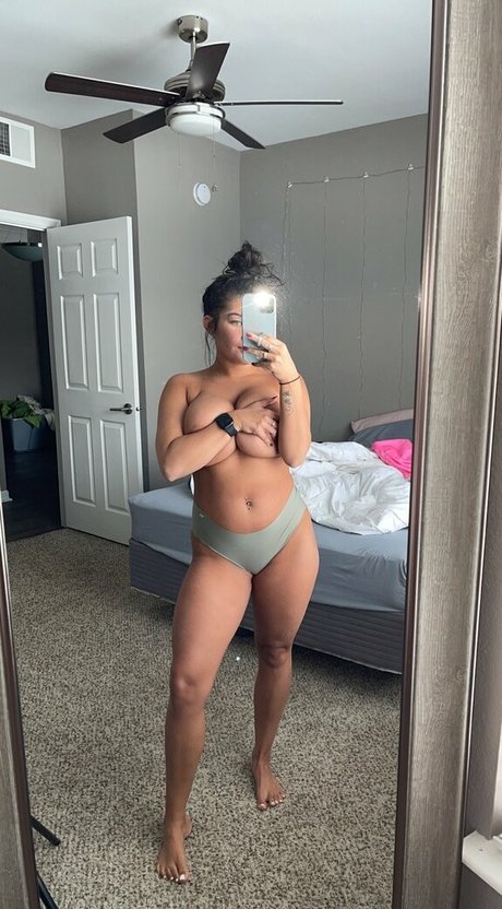 Naakte gelekte OnlyFans-foto van Nobettertits