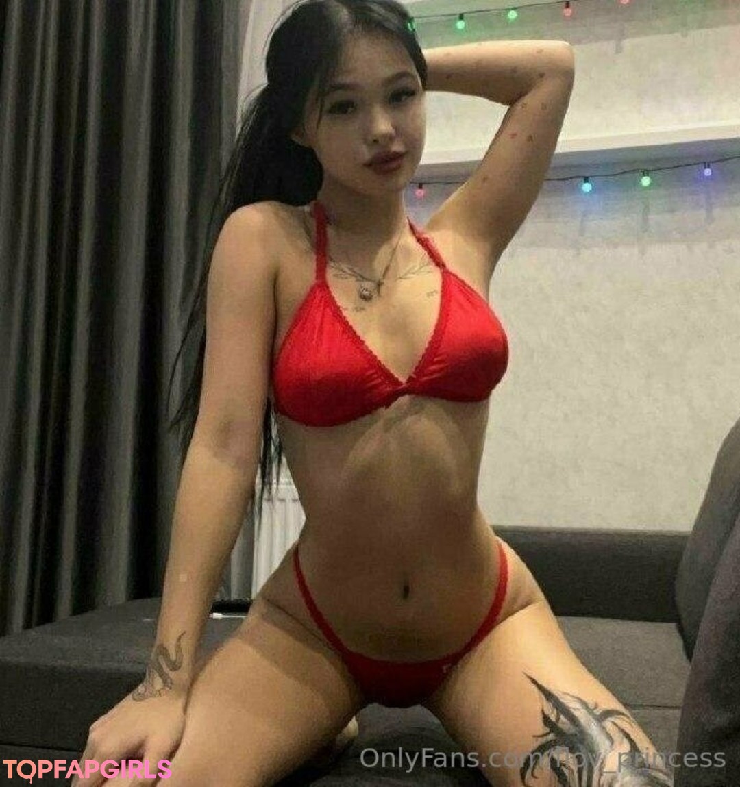 Naakte gelekte OnlyFans-foto van Flovprincess #1541