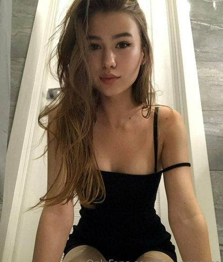 Naakte gelekte OnlyFans-foto van Flovprincess