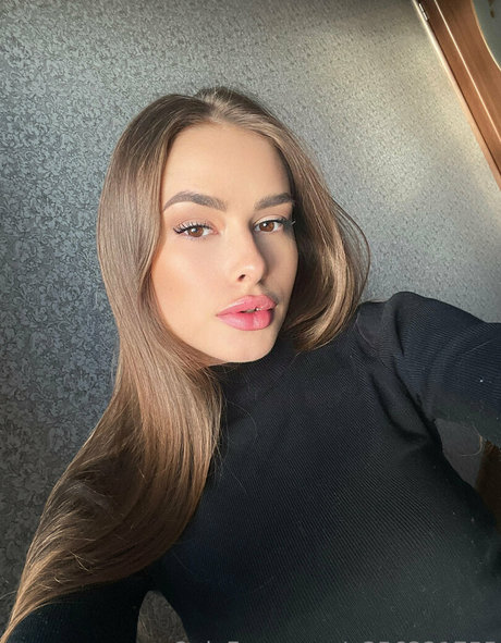 Naakte gelekte OnlyFans-foto van Jessicacaramel