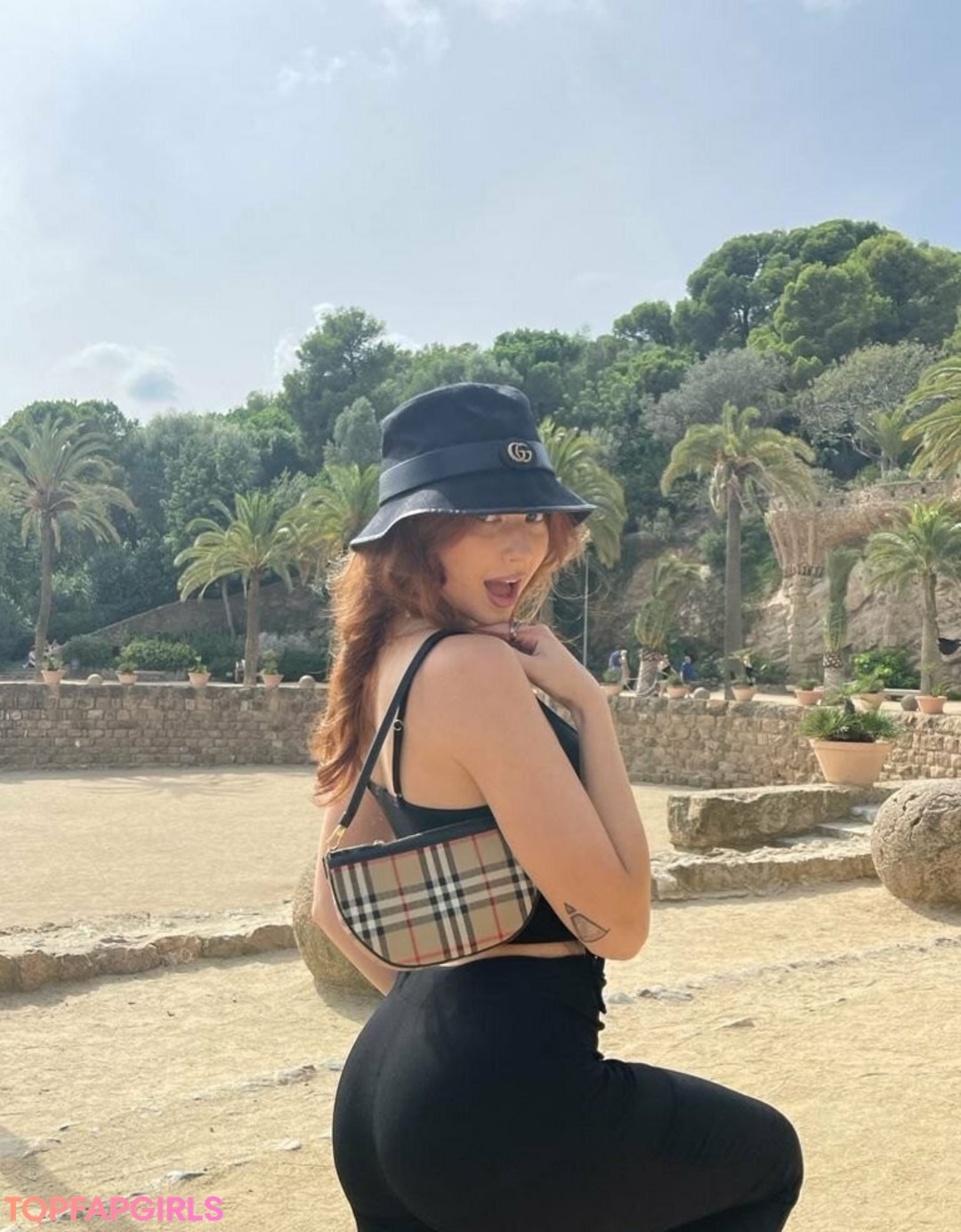 Naakte gelekte OnlyFans-foto van Renata Ri #158 Naakte gelekte OnlyFans-foto van Renata Ri #158