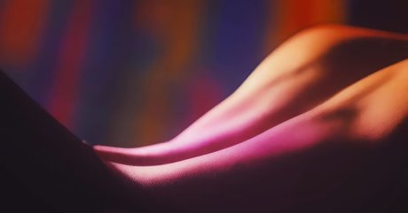 Naakte gelekte OnlyFans-foto van Womenkpop