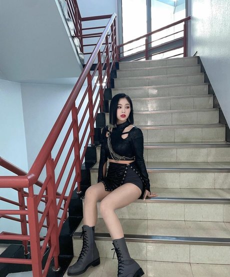 WomenK-pop