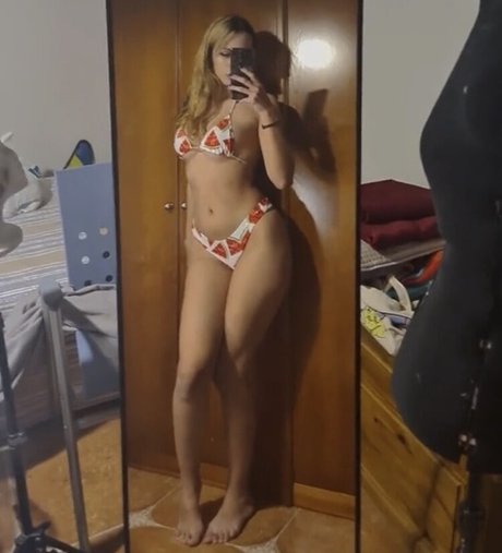 Naakte gelekte OnlyFans-foto van Katekey Cosplay