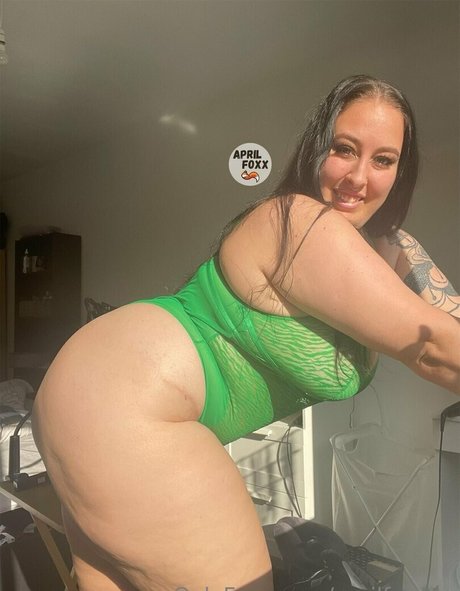 Naakte gelekte OnlyFans-foto van Aprilfoxxxx