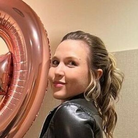 Taylor Tomlinson