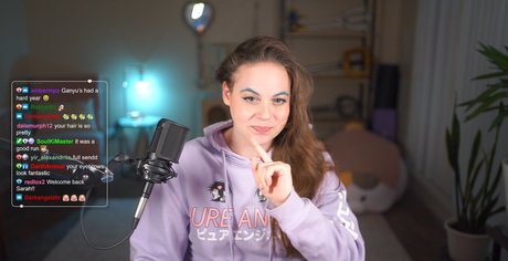 Naakte gelekte OnlyFans-foto van Sarahkey