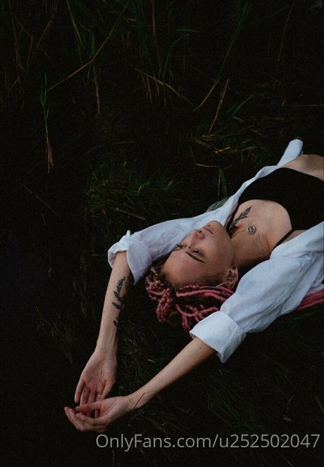 Naakte gelekte OnlyFans-foto van Darkmoonrider