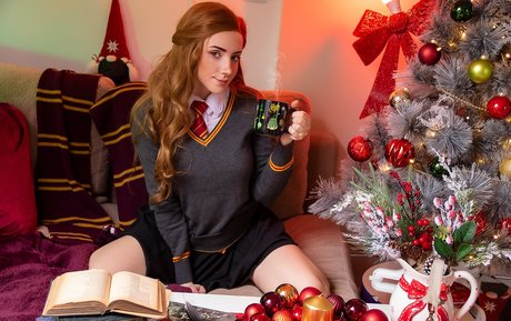 Ezy Summers Cosplay