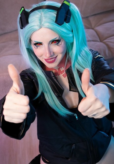 Naakte gelekte OnlyFans-foto van Ezy Summers Cosplay