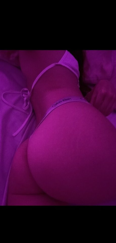 Naakte gelekte OnlyFans-foto van Bianca Marie
