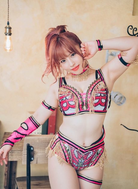 Mina Shirakawa