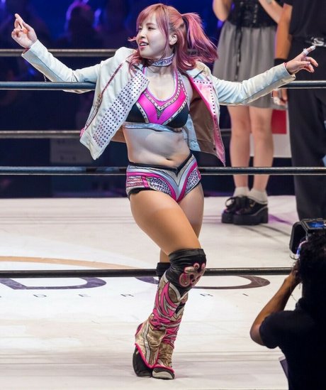 Mina Shirakawa