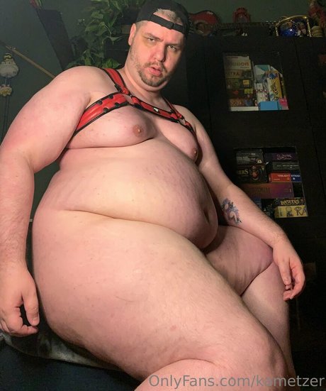Naakte gelekte OnlyFans-foto van Kametzer