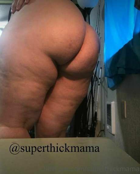 Naakte gelekte OnlyFans-foto van Acidalexonly