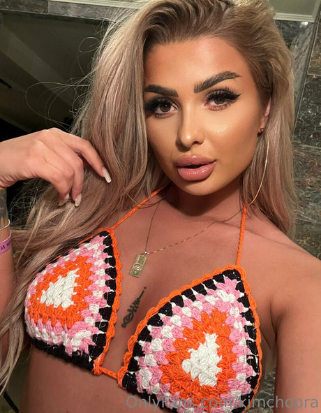 Naakte gelekte OnlyFans-foto van Kyliejennes