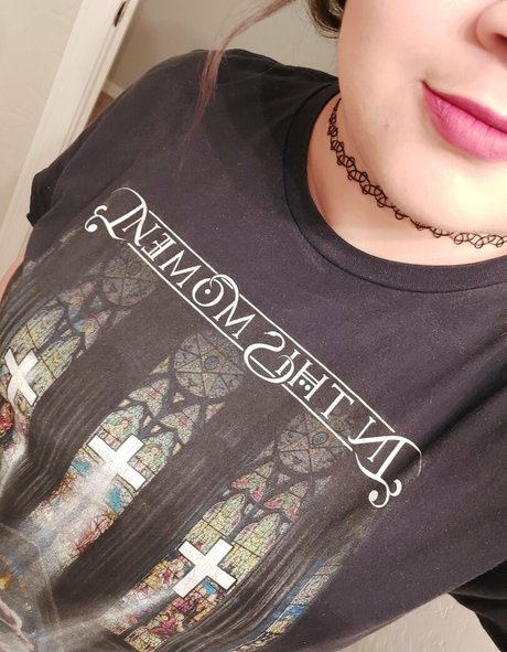 Naakte gelekte OnlyFans-foto van Greensweater