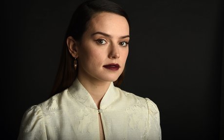 Naakte gelekte OnlyFans-foto van Daisy Ridley