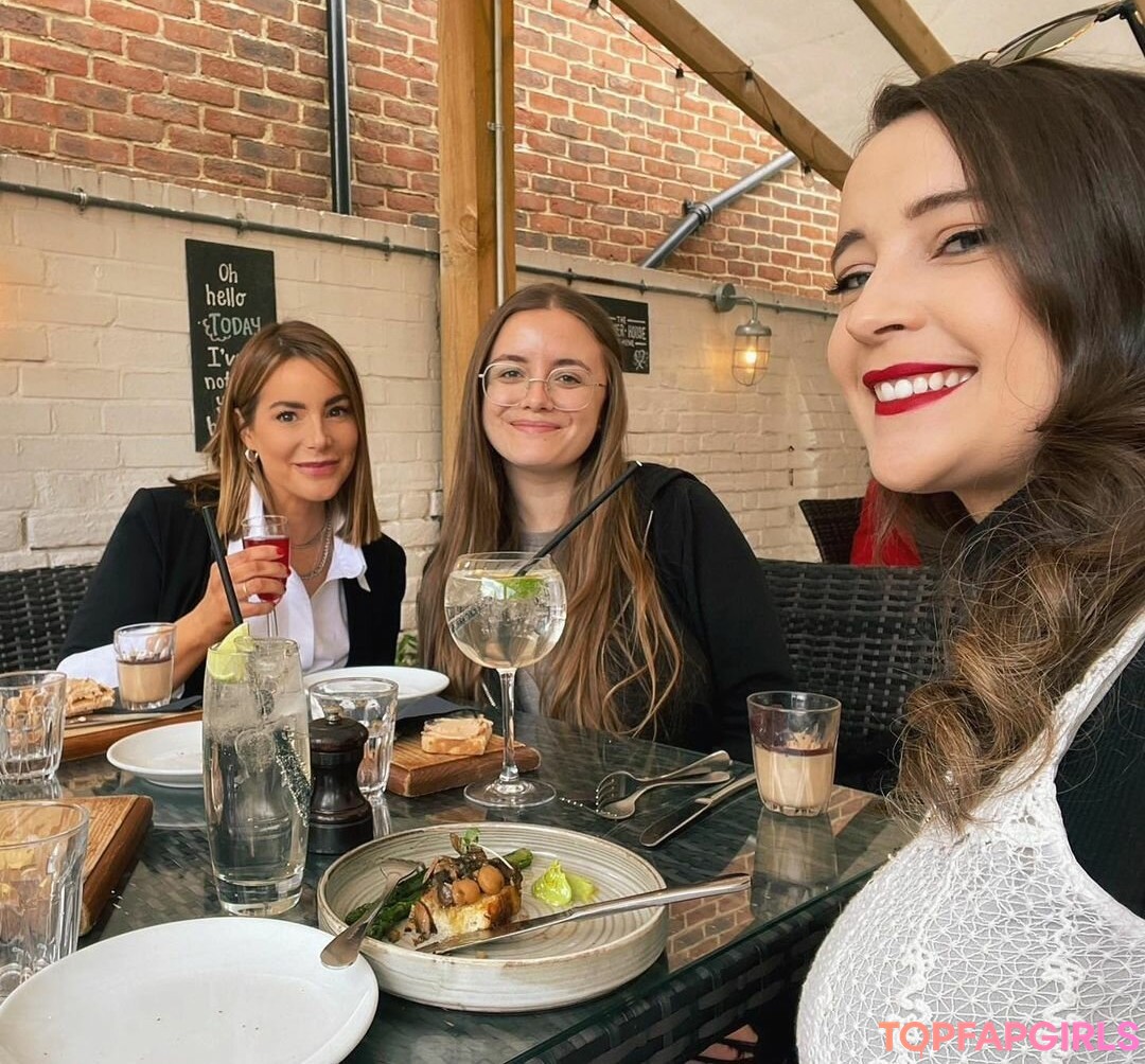 Naakte gelekte OnlyFans-foto van Adventures And Naps #12 Naakte gelekte OnlyFans-foto van Adventures And Naps #12