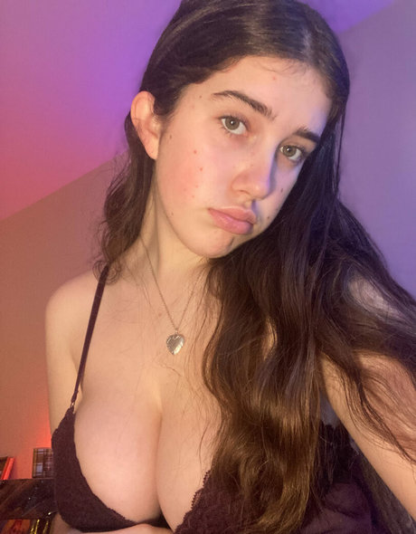 Itsmollyyyrose_again