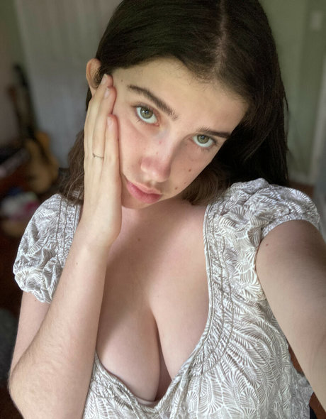 Itsmollyyyrose_again